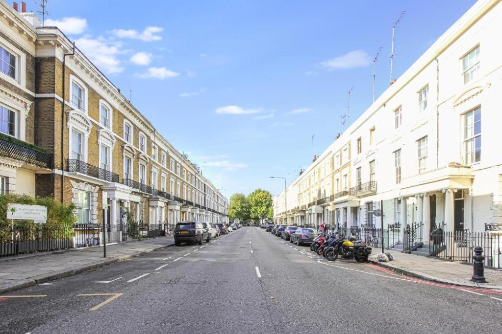 Apartamento Fancy Basement Flat B Londres Exterior foto